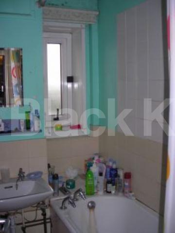 			ideal for students!, 2 Bedroom, 1 bath, 1 reception Flat			 Harrington Square, MORNINGTON CRESCENT